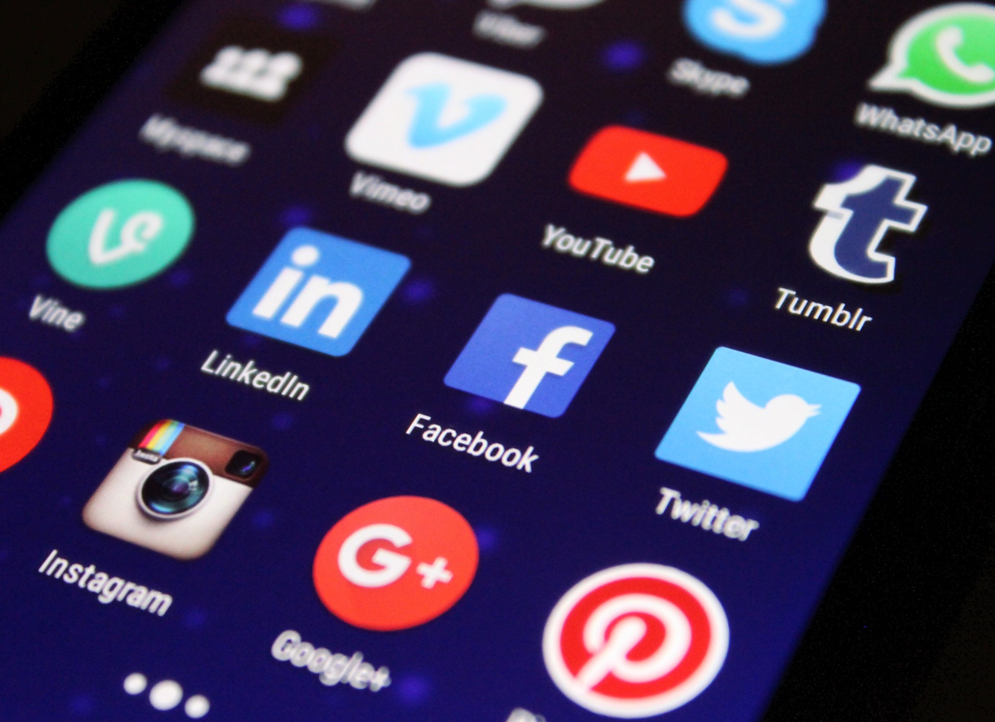 3 Innovative Ways to Use Social Media to Gain Exposure for Your Moving Business
